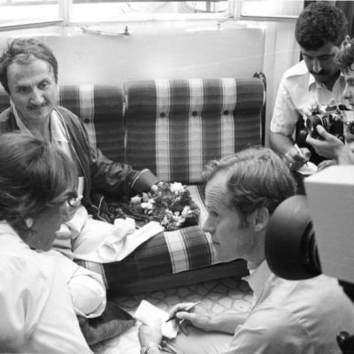 Nablus Mayor Bassam Shaka’a meets the foreign press. Center: David Aikman